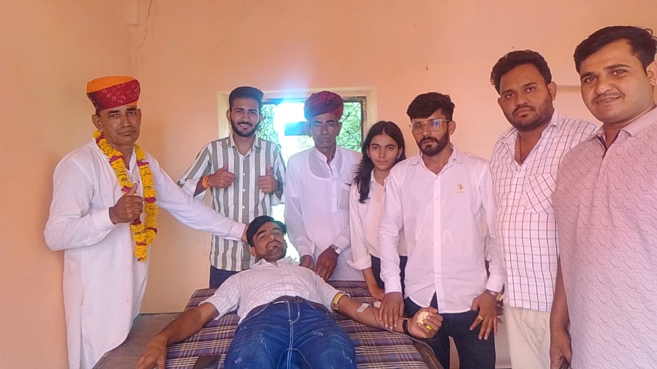 रघुनाथपुरा में 111 यूनिट रक्तदान, रामस्वरूप चौधरी की अनोखी पहल