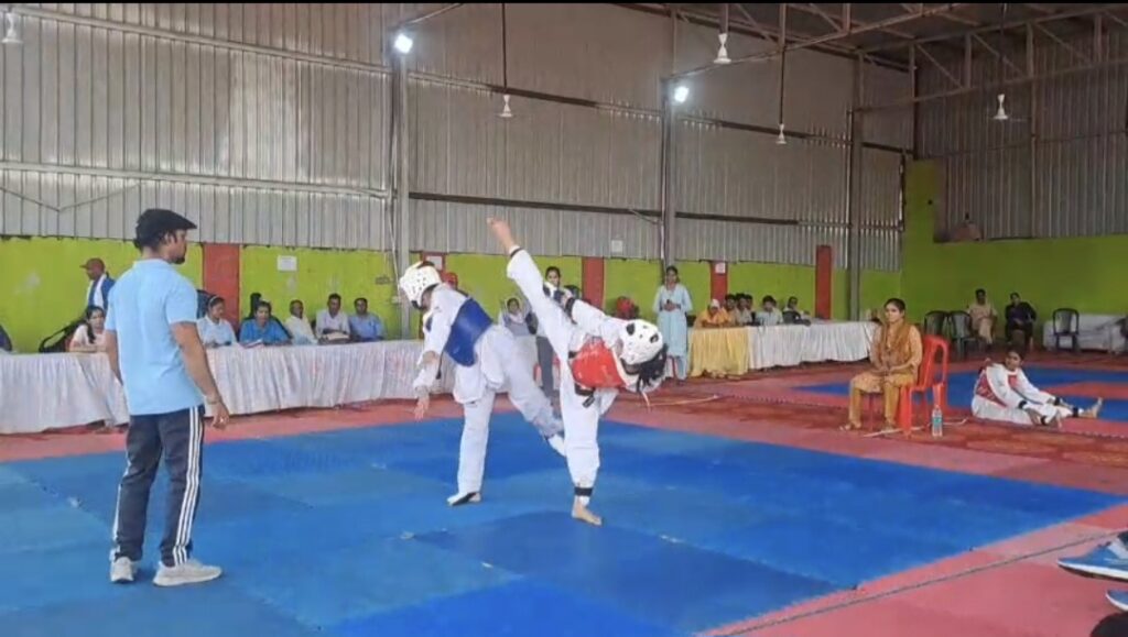 Screenshot_20251003_163202_Video Player